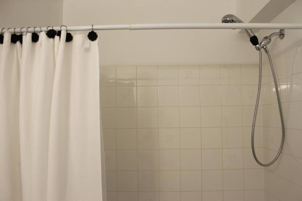 Memory Lane Guest Suite Сук Экстерьер фото